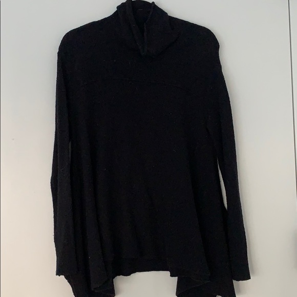 Free People Black turtleneck sweater - Picture 1 of 3